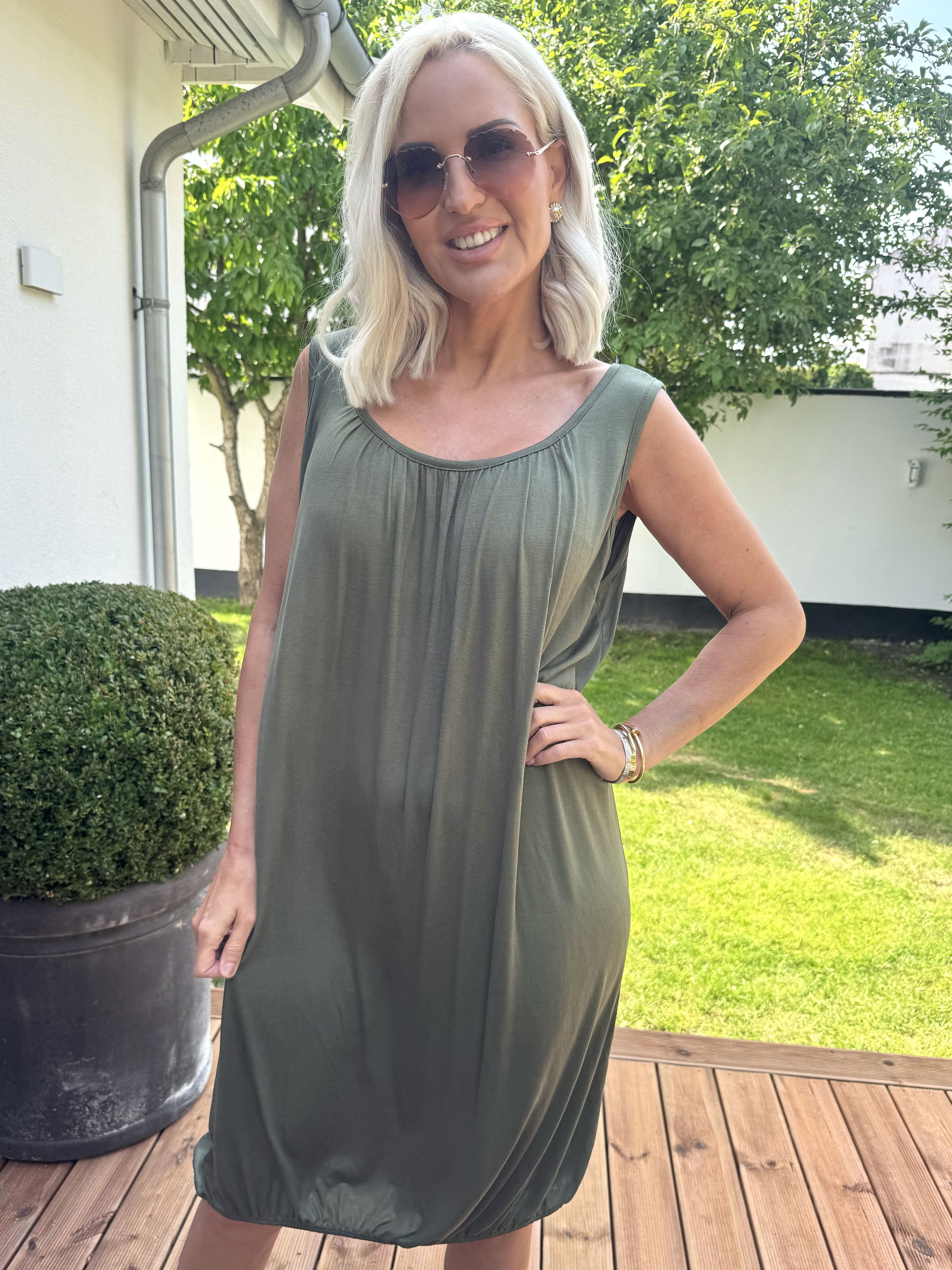 Miracle Sleeveless Dress - Basis kjole i viskose med elastik forneden